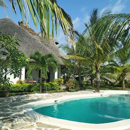 Twiga House Resort Piscina ☆☆☆☆☆ Pearl Beach Watamu Εξωτερικό φωτογραφία