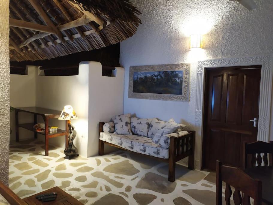 Twiga House Resort Piscina ☆☆☆☆☆ Pearl Beach Watamu Εξωτερικό φωτογραφία