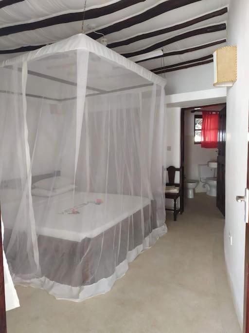 Twiga House Resort Piscina ☆☆☆☆☆ Pearl Beach Watamu Εξωτερικό φωτογραφία