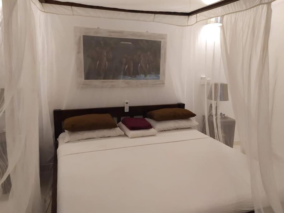 Twiga House Resort Piscina ☆☆☆☆☆ Pearl Beach Watamu Εξωτερικό φωτογραφία